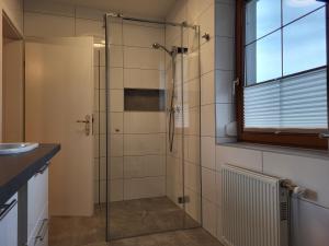 Łazienka w obiekcie Ferienwohnung Ramsbacher
