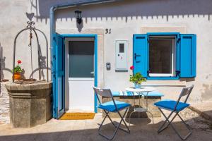 Патио или другая зона на открытом воздухе в Mediterranean house Markoc new renovated!