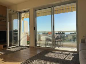 Un balcón o terraza en Studio Cap d'Antibes Vue Mer Exceptionnelle