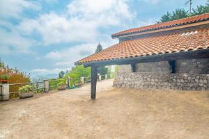 Fotografie z fotogalerie ubytování Rivierarent Ville Ka Nova e Ka di Sass con piscina v destinaci Magliolo
