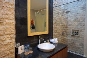 Ein Badezimmer in der Unterkunft Villa Katara