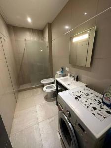 Et badeværelse på Estepa Apart 1B calidad y confort