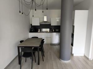 Kuchyň nebo kuchyňský kout v ubytování Casa ToNi + 4 fotografie