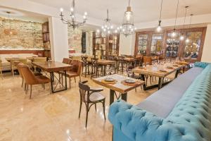 Posezení v ubytování GHL Arsenal Hotel