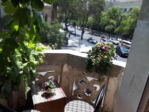 תמונה מהגלריה של LIVE-INN TOP CENTRAL flat on NIZAMI ST with 2 king size beds בבאקו