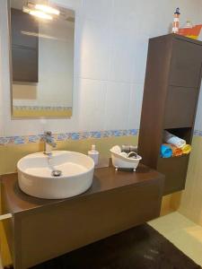 Kúpeľňa v ubytovaní Apartamento próximo a la playa + 22 fotografií