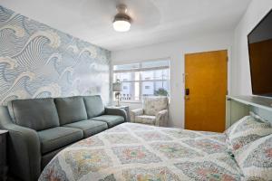 Postel nebo postele na pokoji v ubytování Funshine Sunset Beach + 28 fotografií