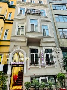 O edifício em que o hostel se localiza