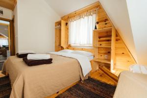 Łóżko lub łóżka w pokoju w obiekcie Backcountry