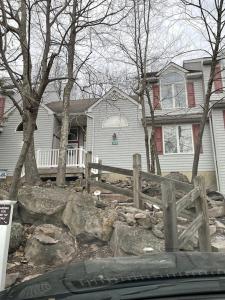 Billede fra billedgalleriet på Beautiful Lake Harmony Townhouse at Big Boulder Lake and Ski Area i Lake Harmony