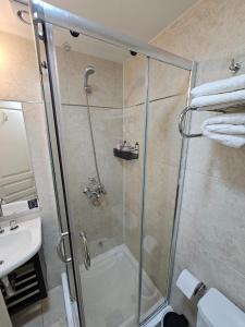 Phòng tắm tại Diseño y confort Monoambiente a pasos del Río!