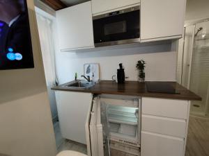 Kuchnia lub aneks kuchenny w obiekcie Bonito Apartamento Mundaka EBI-82