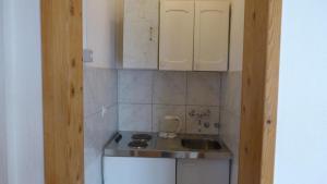 Nhà bếp/bếp nhỏ tại Beach apartments Nemira +30 ảnh