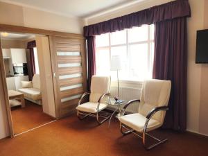 TV a/nebo společenská místnost v ubytování Kiljan Apartments & Rooms