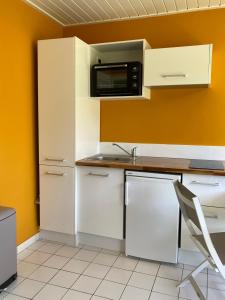 Photo de la galerie de l'établissement Studio Lilo 340 - Village Kawann, à Grand-Bourg