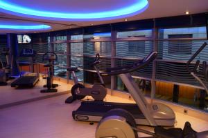 Fitness centrum a/nebo fitness zařízení v ubytování Yomo Centric