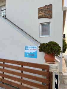 Certifikát, hodnocení, plakát nebo jiný dokument vystavený v ubytování Pelini