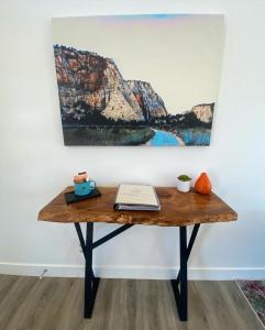 Foto sihtkohas Kanab asuva majutusasutuse Timber & Tin D 2Bed 2Bath w Pool & Rooftop Deck galeriist