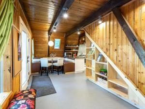 Posezení v ubytování Forest View Chalet