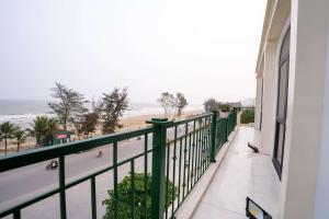 A balcony or terrace at Vsana Vu Son Hotel