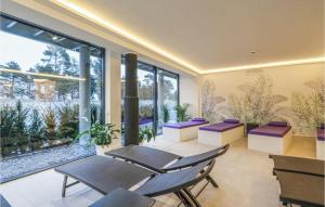 Ein Sitzbereich in der Unterkunft Prora Solitaire Avida Loft 3
