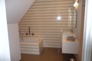 Koupelna v ubytování B&B Riche Terre + 37 fotografií
