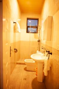 Ванна кімната в KIGALI VILLa