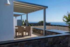 Gallery image of Bliss Holidays Spot in Fira +42 photos