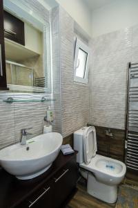 Vonios kambarys apgyvendinimo įstaigoje Luxury apartment in the center of Larisa
