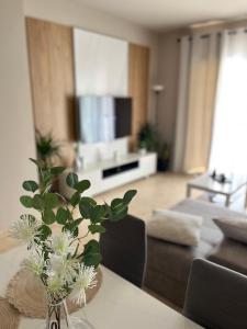 Posteľ alebo postele v izbe v ubytovaní Apartamento Al-Alba Golf Resort Valle del Este Vera