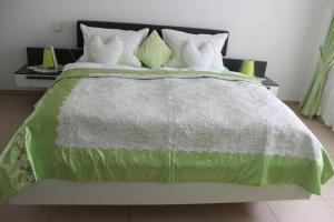 Postel nebo postele na pokoji v ubytování Bodensee Pension