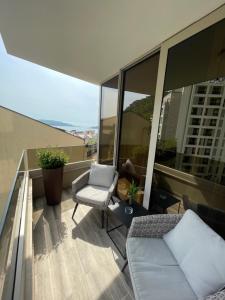 Balkón nebo terasa v ubytování Butterfly Apartman
