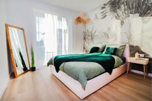 Posteľ alebo postele v izbe v ubytovaní Platán Beach Apartman with lakeview