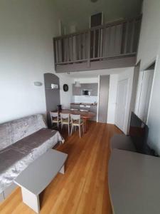 Η κουζίνα ή μικρή κουζίνα στο La Mongie Appartement duplex 7 personnes