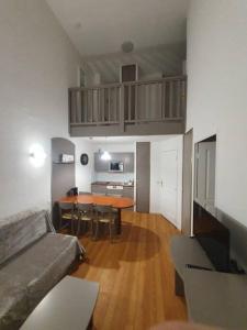 Η κουζίνα ή μικρή κουζίνα στο La Mongie Appartement duplex 7 personnes