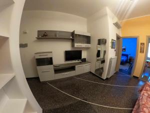 A kitchen or kitchenette at Apartment Gentile a 200 metri dal mare