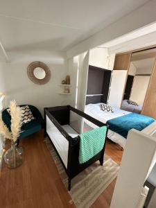 Fotografia z galérie ubytovania Duplex meublé avec terrasse dans résidence avec piscine v destinácii Cap d'Agde