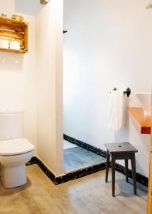 Un baño de Casa Les Germanes