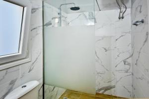 Ένα μπάνιο στο Gardenia Suite Corfu Town +30 φωτογραφίες