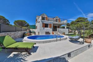 Πισίνα στο ή κοντά στο Villa Pinia