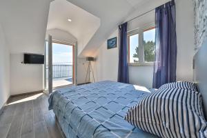 Ένα ή περισσότερα κρεβάτια σε δωμάτιο στο Villa Pinia +23 φωτογραφίες