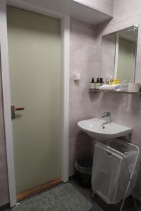 Koupelna v ubytování Hammarstrand B&B och lägenhet