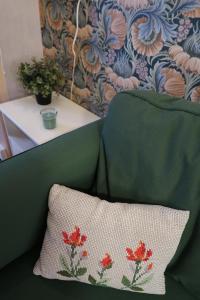 Posezení v ubytování Hammarstrand B&B och lägenhet