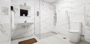 Łazienka w obiekcie Hotel Boutique Andalucia