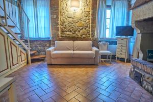 A seating area at Podere Gli Olmi