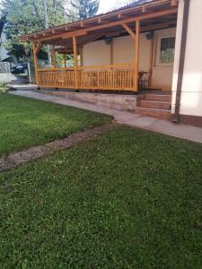 Zahrada ubytování Apartmani Rajkovic