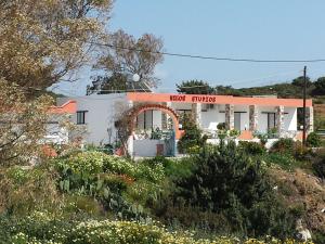 Gallery image of Nikos Studios in Kefalos