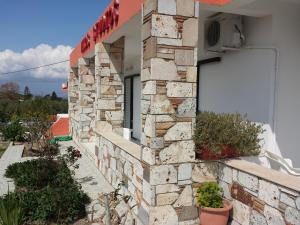 Gallery image of Nikos Studios in Kefalos