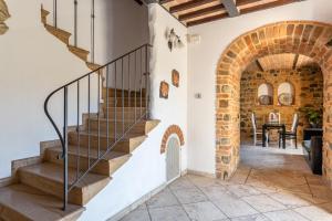Fotografie z fotogalerie ubytování Le Volte ( Matrimoniale esclusiva più divani letto) v destinaci Gambassi Terme