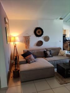 Posezení v ubytování Beau duplex de standing, 120m2, vue mer, 4min plage